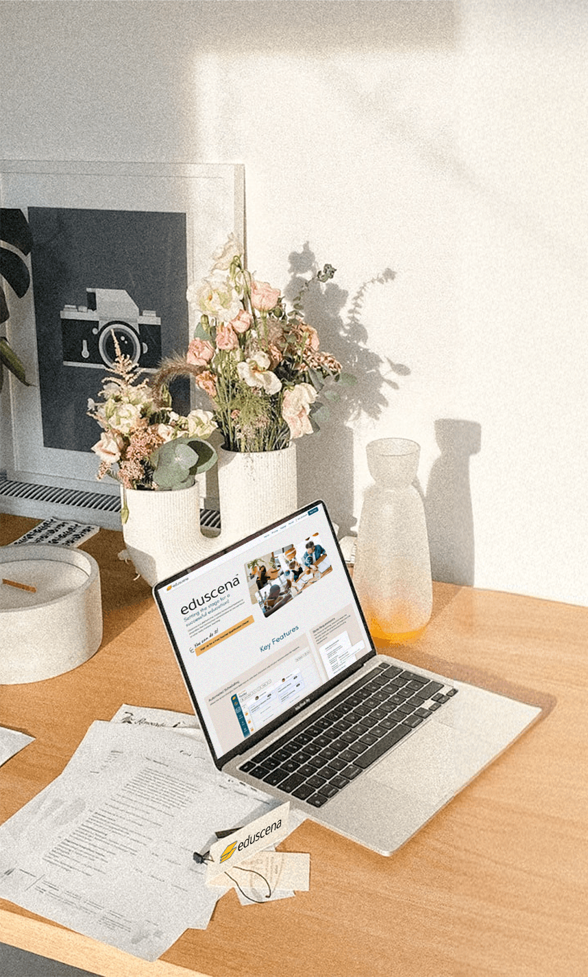 Eduscena Desk Flowers